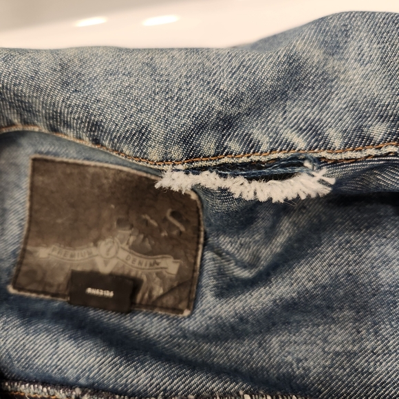 GUESS Denim Jean Jacket - Picture 5 of 13